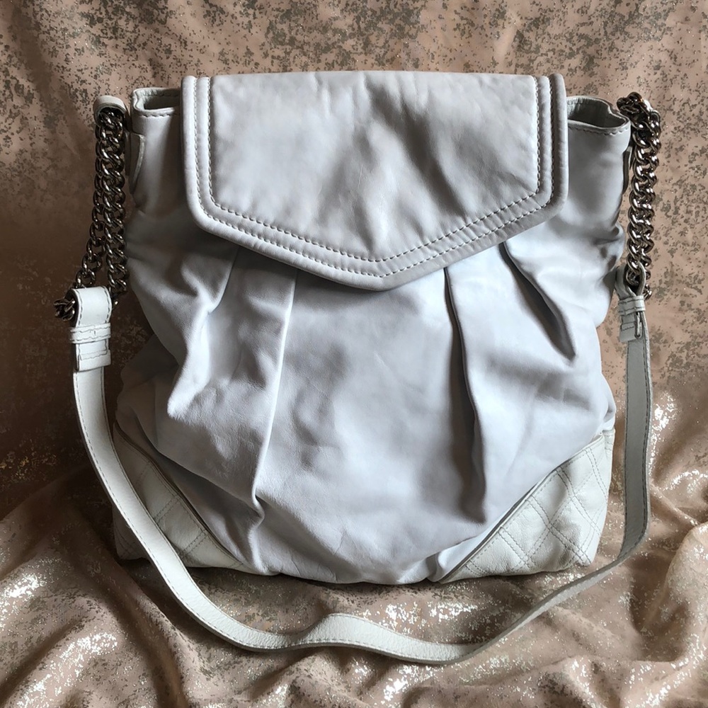 MARC JACOBS WHITE LEATHER LARGE HANDBAG!!